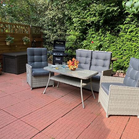 Ferienwohnung Gulfhaus, Mit Sauna Und Grossem Garten Apen Exterior foto